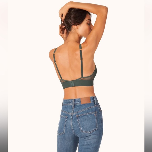 Lively Bralette - Picture 2 of 8